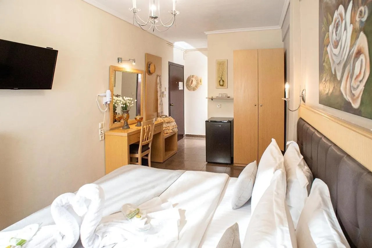 Hotel Pithari Agia Triada